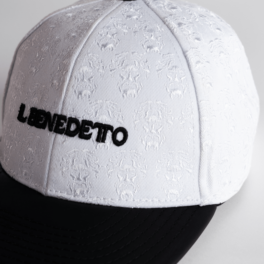 Gorra beisbol blanca cara logo